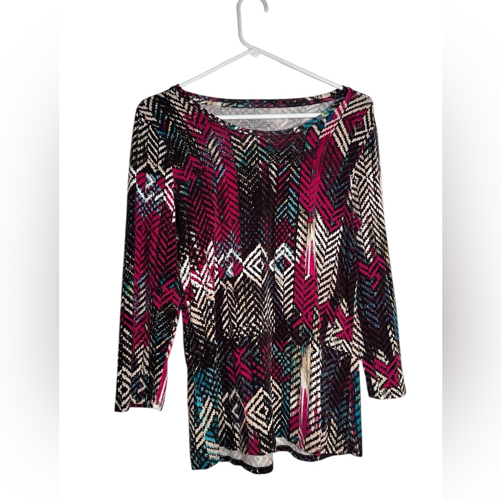 Investments colorful top in Aztec print , Size Medium